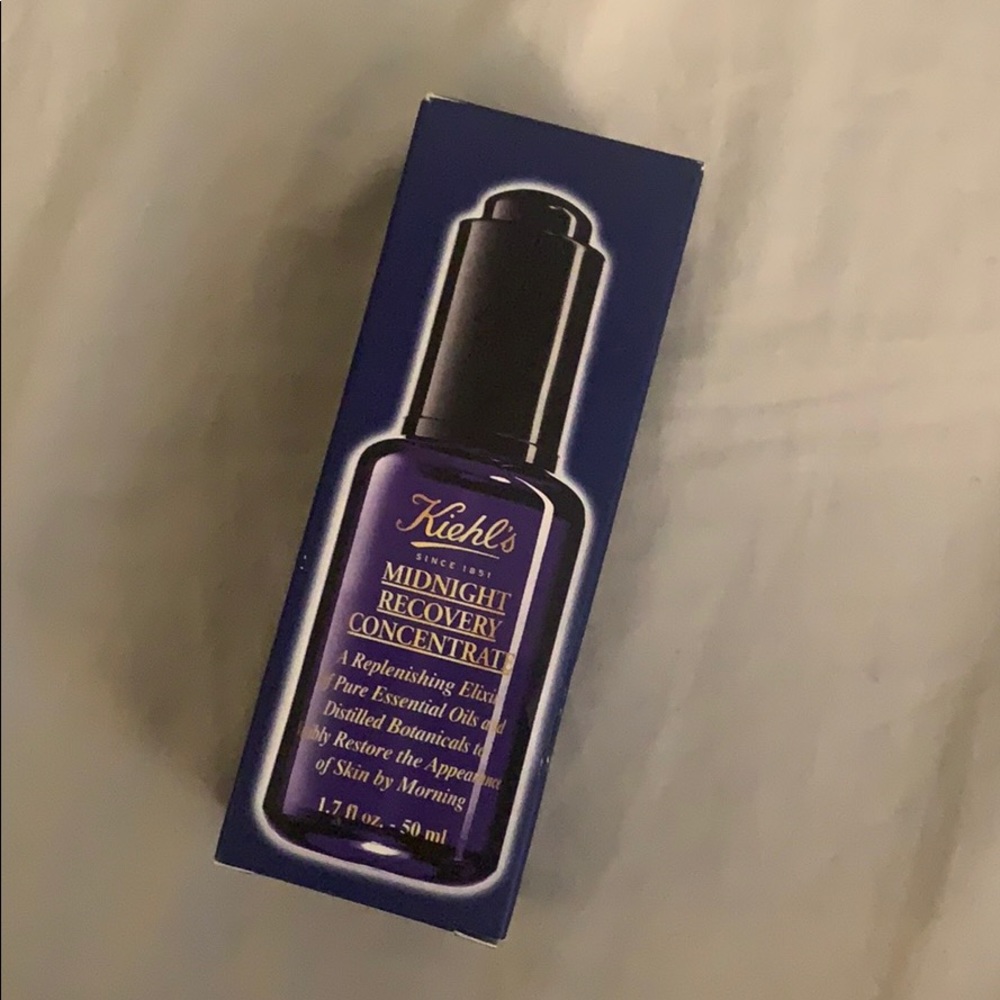 Kiehl’s Midnight Recovery Concentrate
